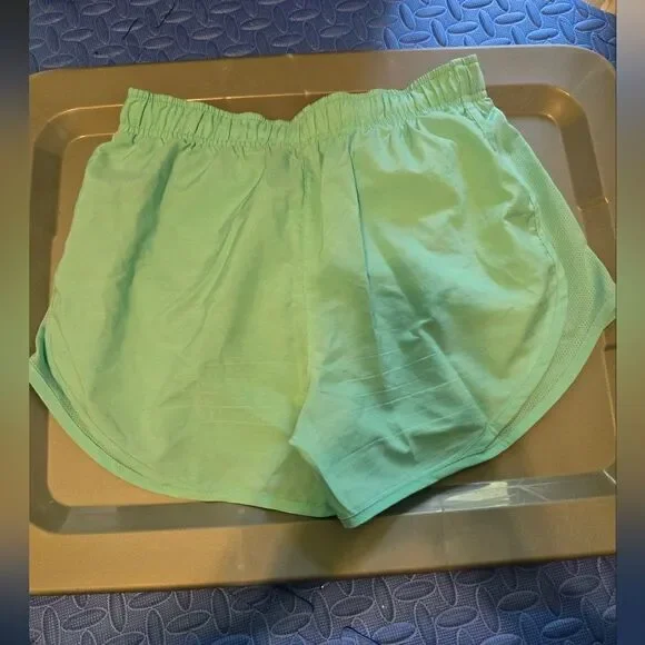 Nike Women's Dri-fit Tempo Shorts Size Small Aqua Blue - Picture 2 of 3